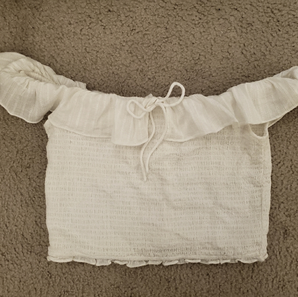Beautiful Off-the-shoulder Crop Top